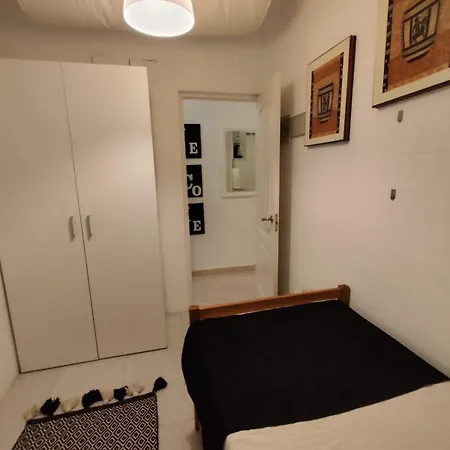 Cozy Beachfront 2b